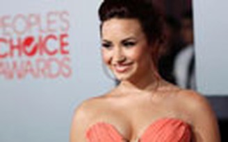 Ảnh khỏa thân của Demi Lovato bị rao bán trên mạng